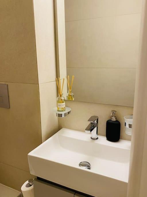 Luxury Maisonette With Shared Pool Atina Dış mekan fotoğraf
